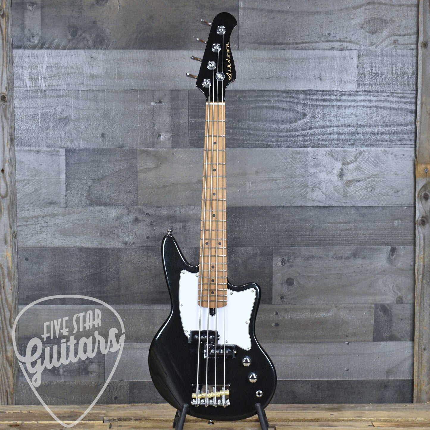 Ashdown Capri-23 Mini Bass - Gloss Black with Gigbag