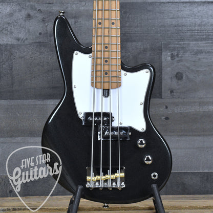 Ashdown Capri-23 Mini Bass - Gloss Black with Gigbag