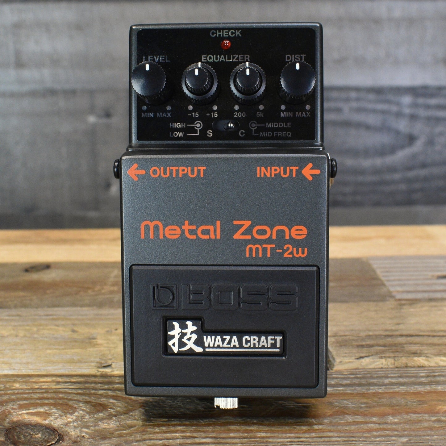 BOSS MT-2W Waza Craft Metal Zone