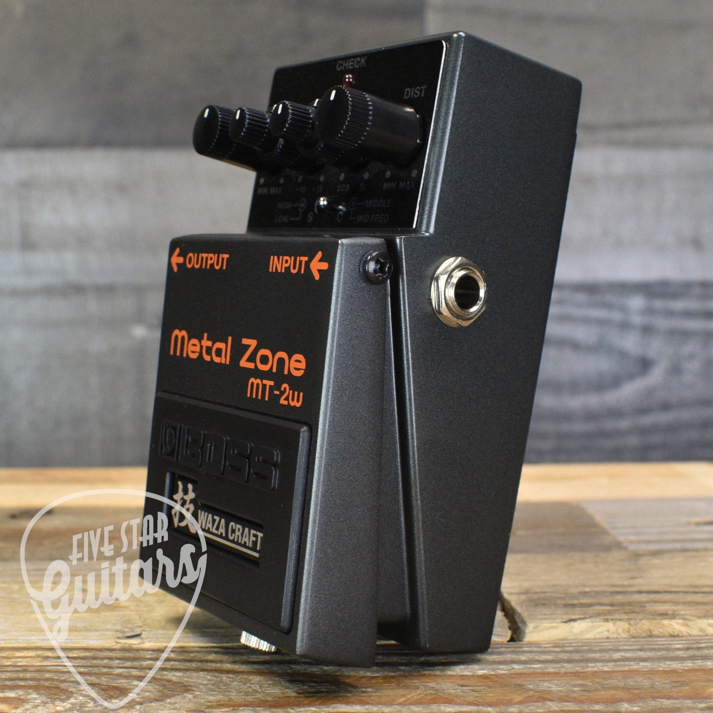 BOSS MT-2W Waza Craft Metal Zone