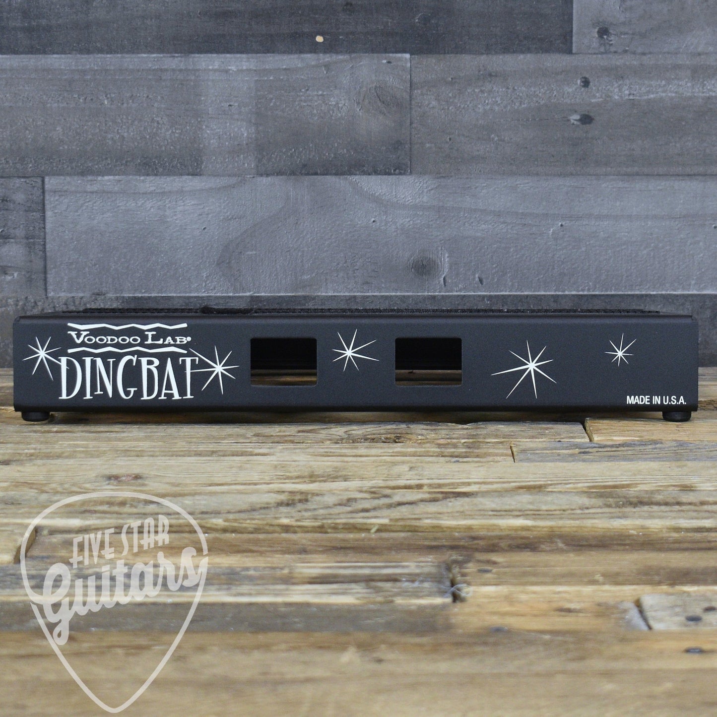 Pre-Owned VoodooLabs Dingbat Pedalboard with Case