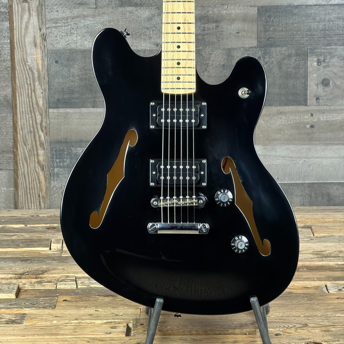 Pre-Owned Squier Affinity Starcaster - Black