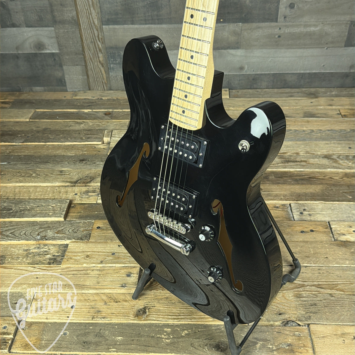 Pre-Owned Squier Affinity Starcaster - Black
