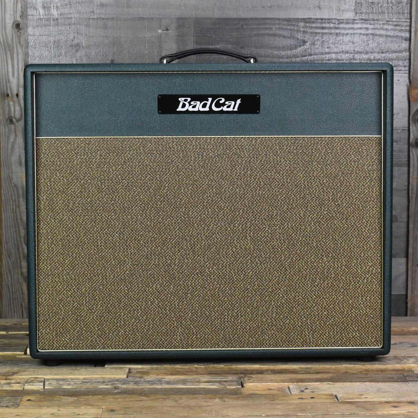 Bad Cat Lynx 2x12 Extension Speaker Cabinet - British Racing Green with Gold Grille and Piping