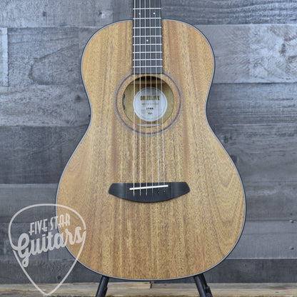 Breedlove Roots Parlor - All Mahogany with Hardshell Case
