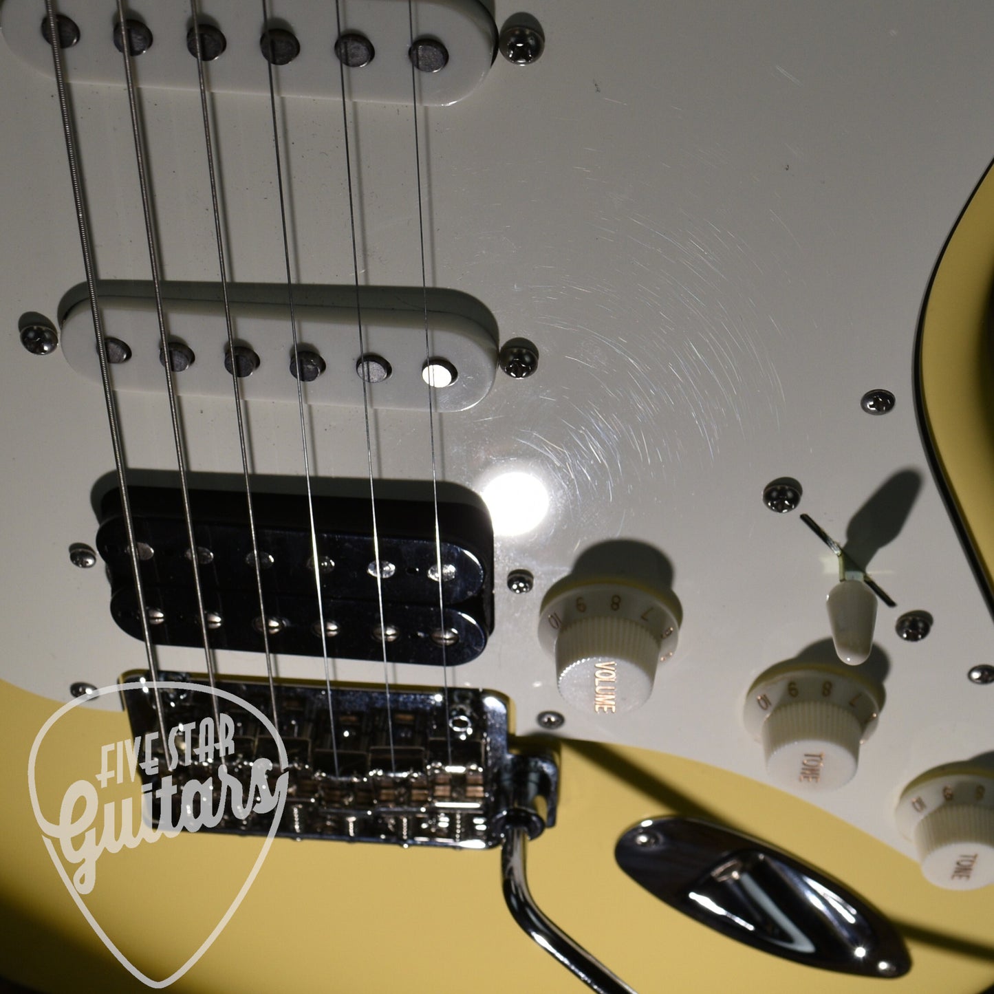 Certified Pre-Owned Suhr Classic S HSS - Vintage Yellow with Gig Bag
