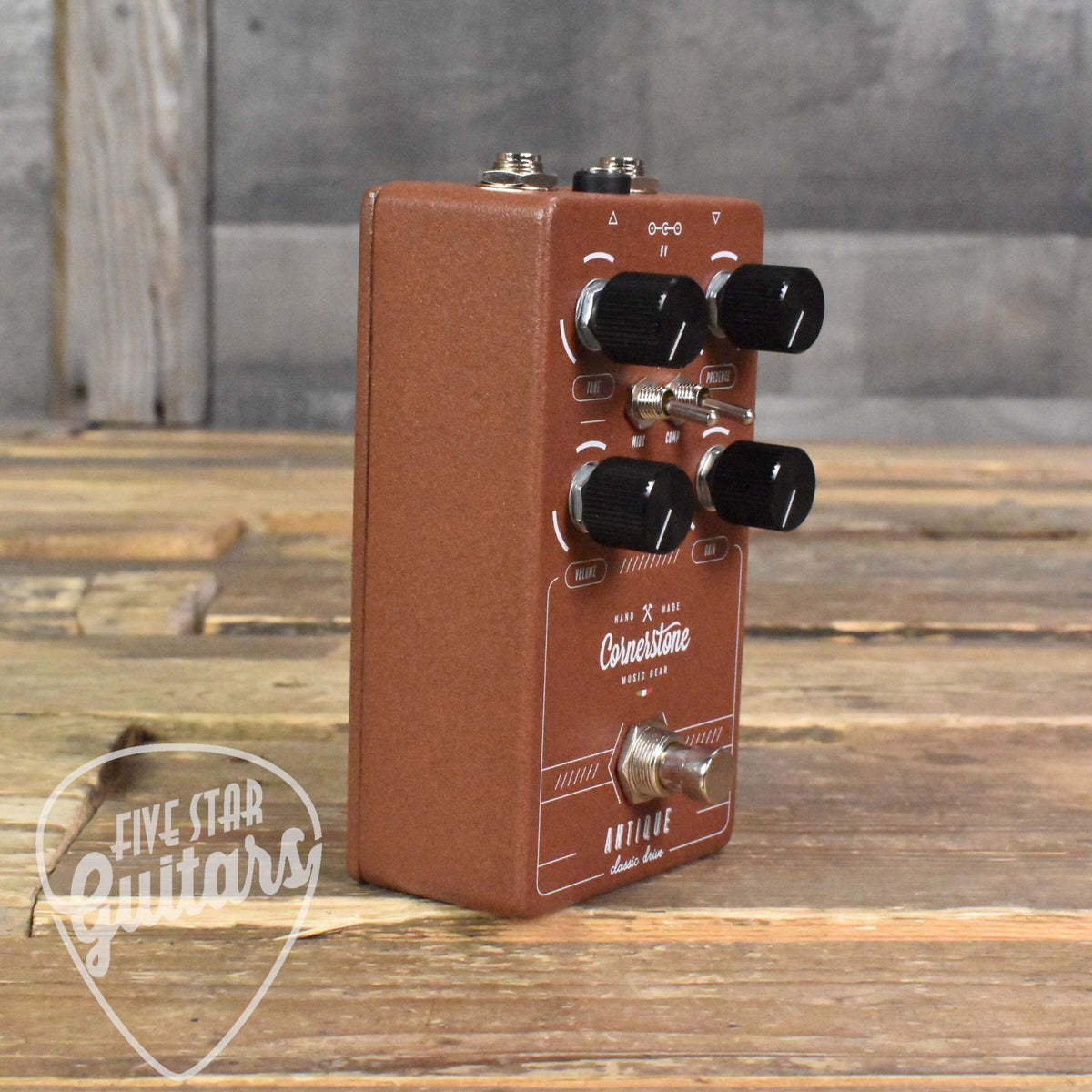 Cornerstone Antique Classic Drive V2