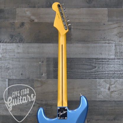 Fender American Professional Classic Stratocaster Maple Fingerboard - Faded Lake Placid Blue with Deluxe Gig Bag