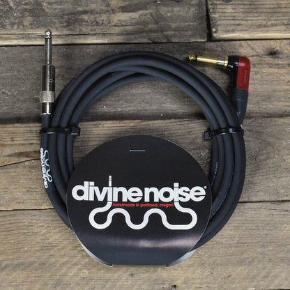Divine Noise Right Angle Silent to Straight 15 Foot Instrument Cable  - Black
