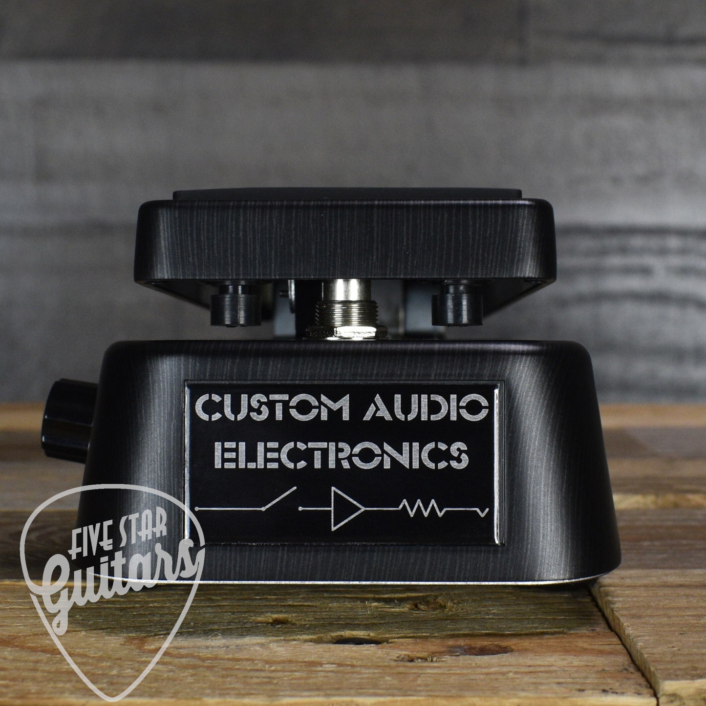 Dunlop MC404 CAE Wah Pedal – Five Star Guitars