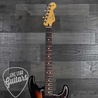 Fender Player II Stratocaster Rosewood Fingerboard - 3-Color Sunburst