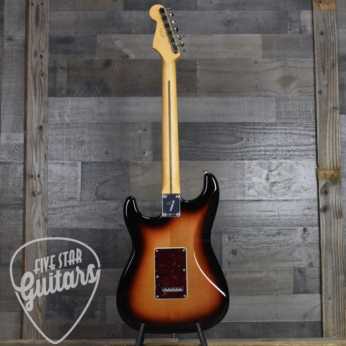 Fender Player II Stratocaster Rosewood Fingerboard - 3-Color Sunburst
