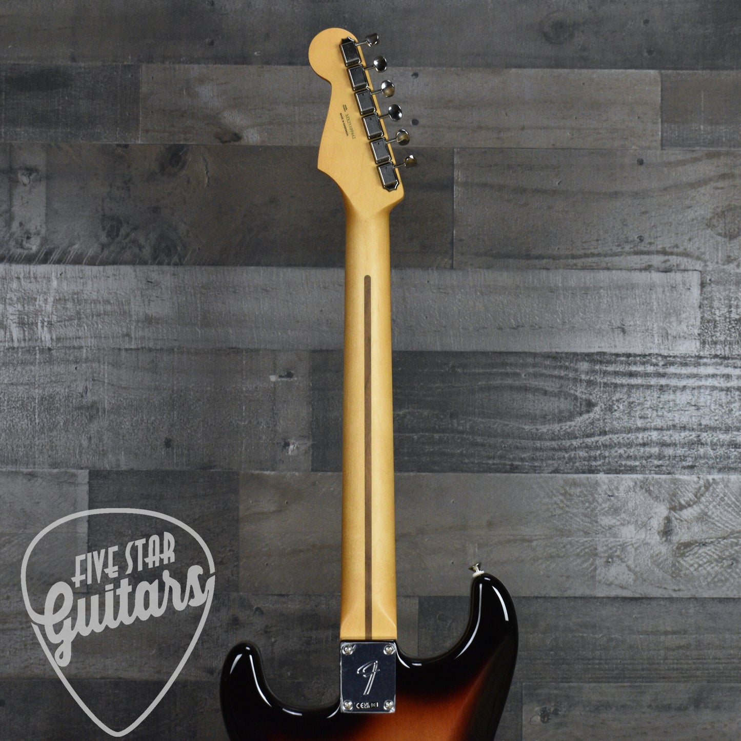 Fender Player II Stratocaster Rosewood Fingerboard - 3-Color Sunburst