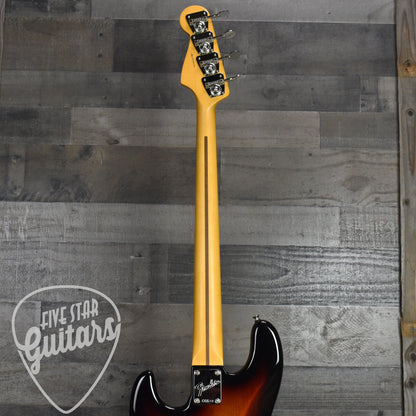 Fender American Professional Classic Jazz Bass Rosewood Fingerboard - 3-Color Sunburst with Deluxe Gig Bag