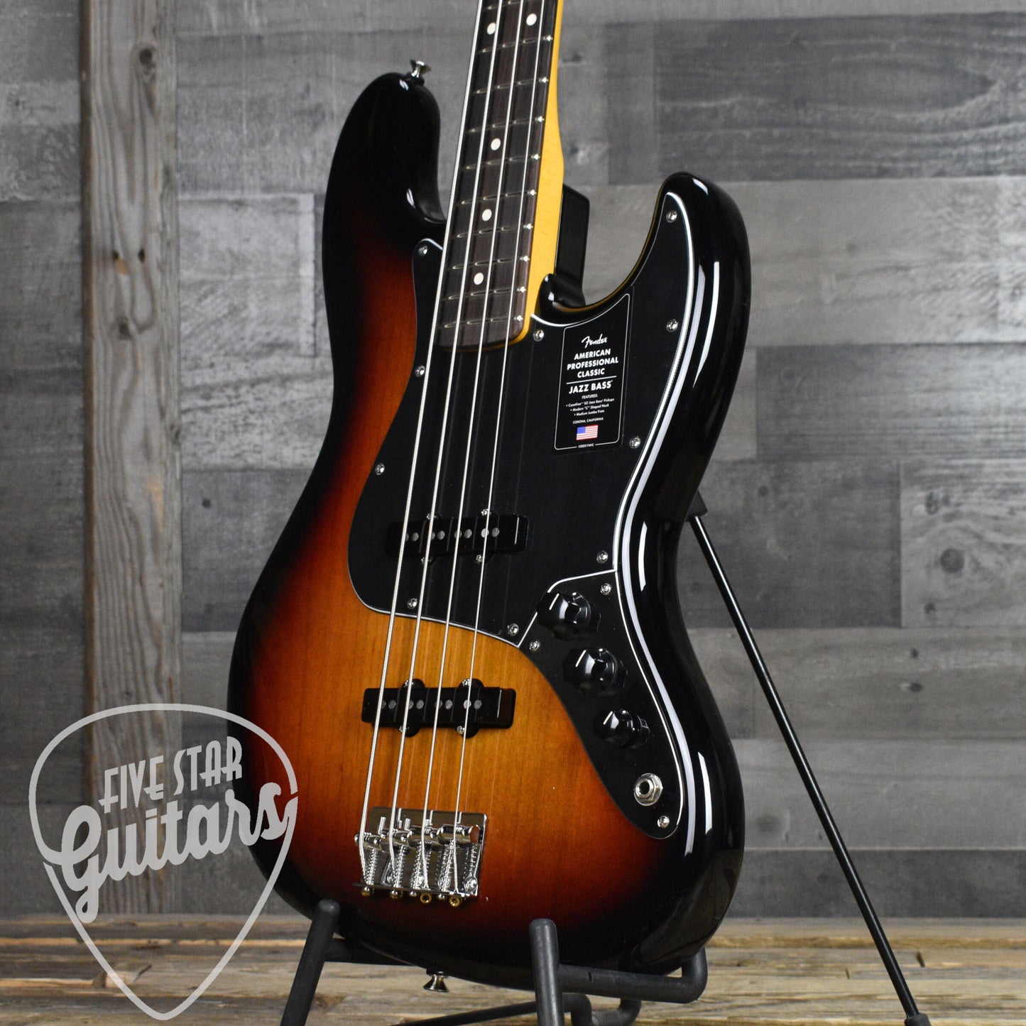 Fender American Professional Classic Jazz Bass Rosewood Fingerboard - 3-Color Sunburst with Deluxe Gig Bag