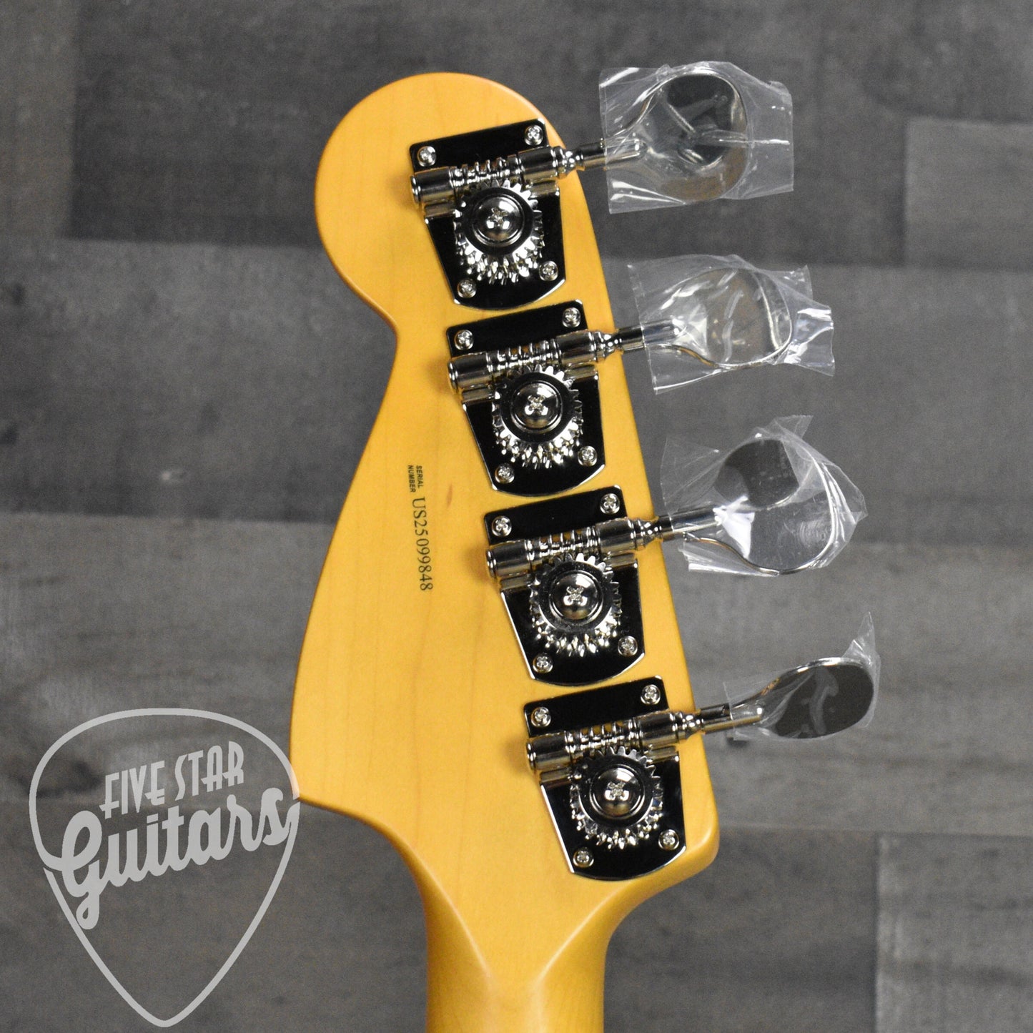 Fender American Professional Classic Mustang Bass Rosewood Fingerboard - Faded Dakota Red with Deluxe Gig Bag