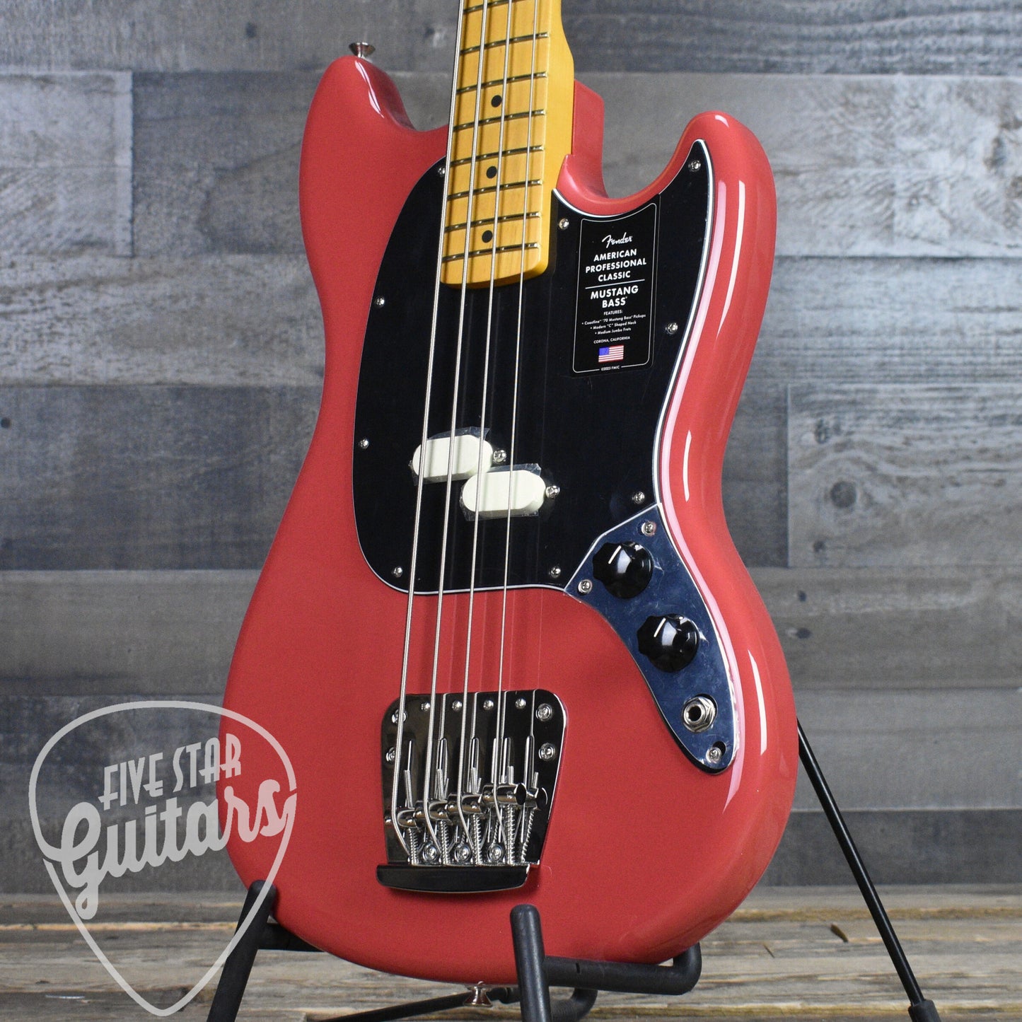 Fender American Professional Classic Mustang Bass Rosewood Fingerboard - Faded Dakota Red with Deluxe Gig Bag