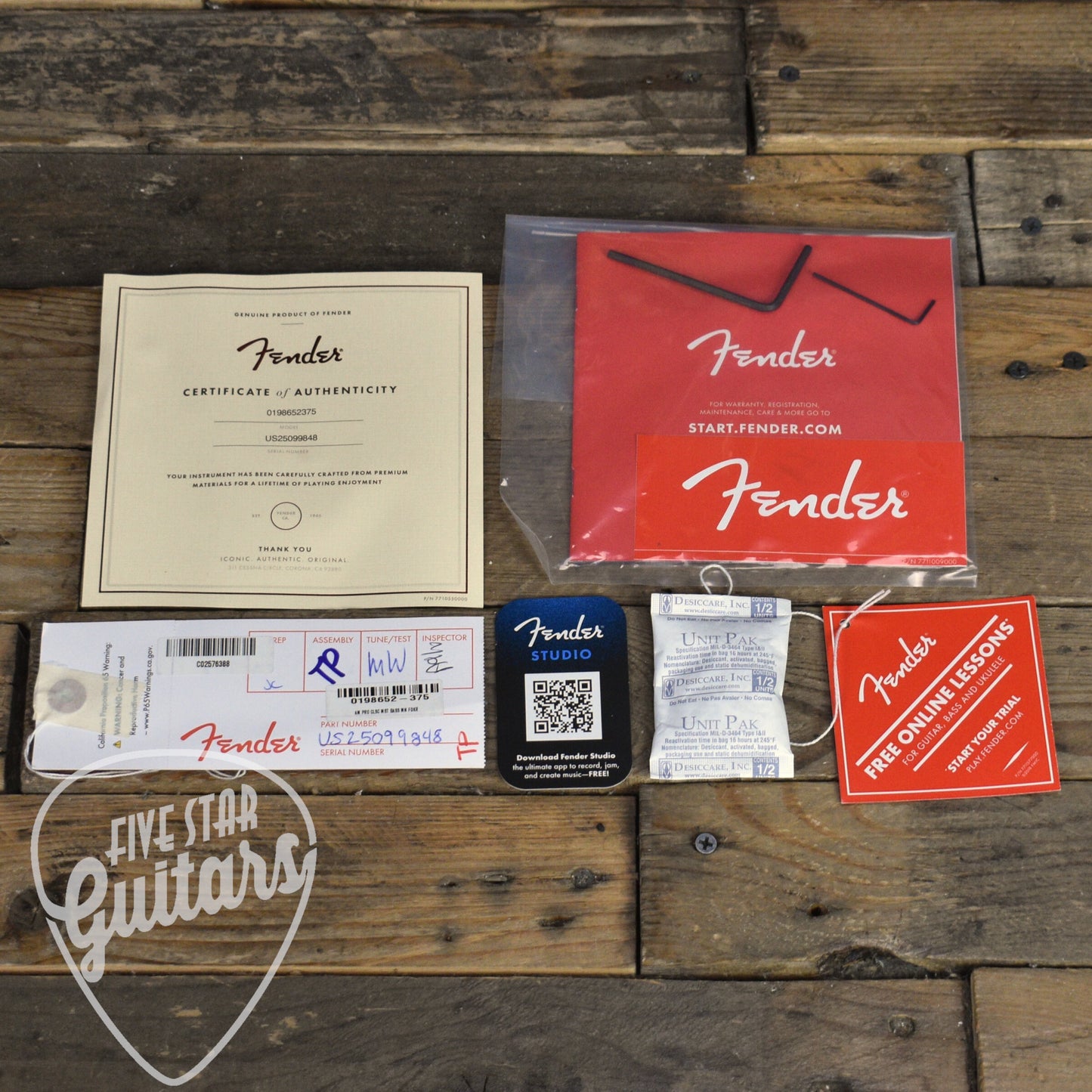 Fender American Professional Classic Mustang Bass Rosewood Fingerboard - Faded Dakota Red with Deluxe Gig Bag