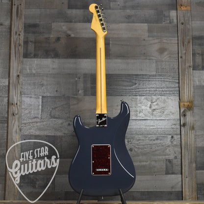 Fender American Professional Classic Stratocaster - Faded Black with Deluxe Gig Bag