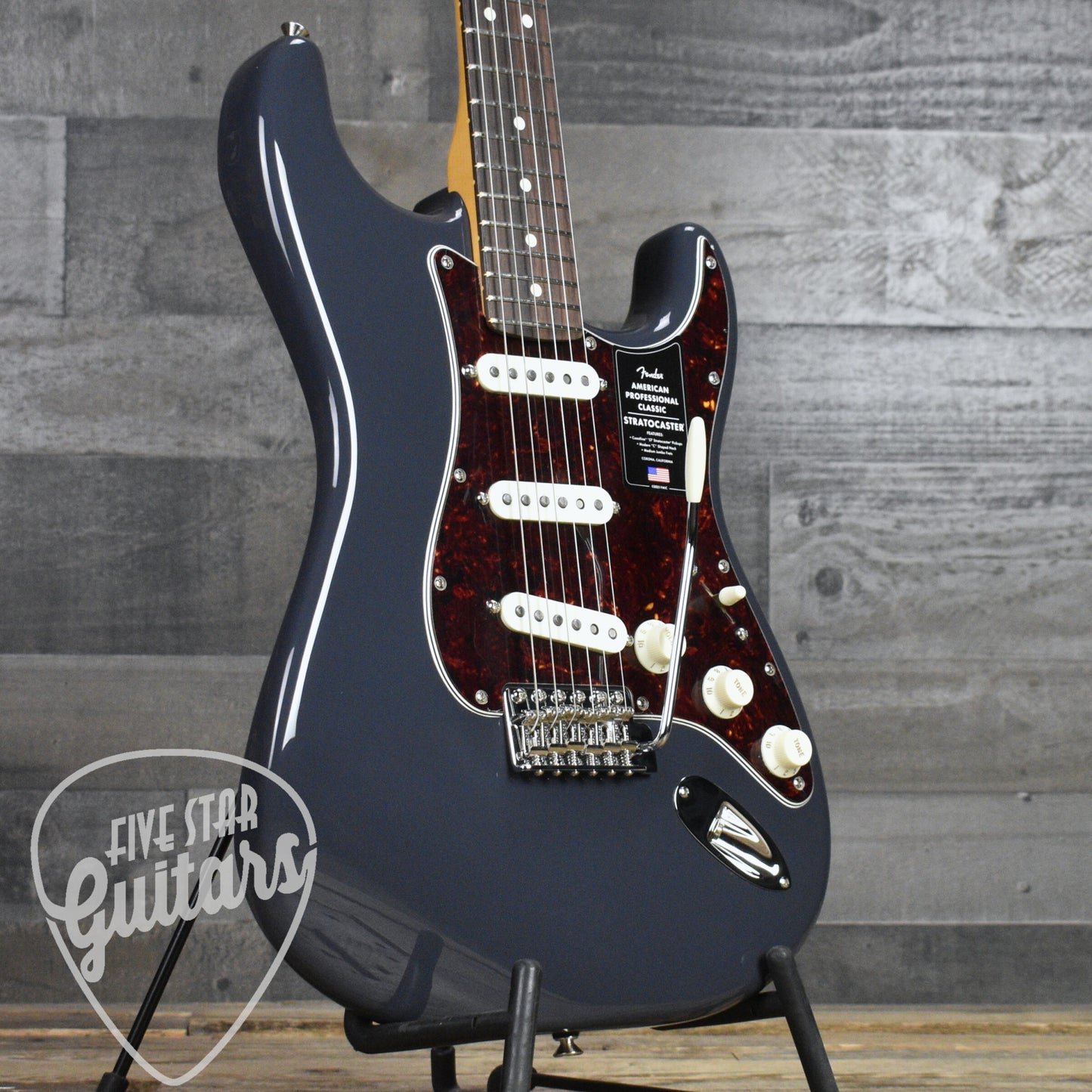 Fender American Professional Classic Stratocaster - Faded Black with Deluxe Gig Bag