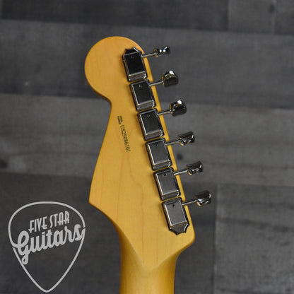 Fender American Professional Classic Stratocaster HSS Rosewood Fingerboard - Faded Sherwood Green Metallic with Deluxe Gigbag