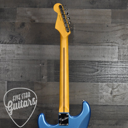 Fender American Professional Classic Stratocaster Maple Fingerboard - Faded Lake Placid Blue with Deluxe Gig Bag