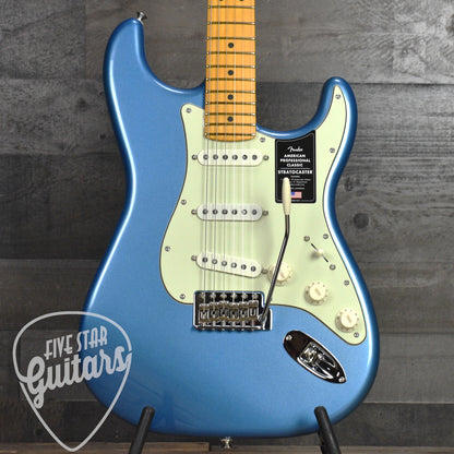 Fender American Professional Classic Stratocaster Maple Fingerboard - Faded Lake Placid Blue with Deluxe Gig Bag