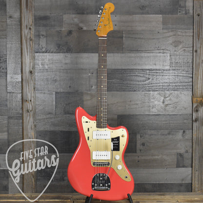 Fender Vintera II Road Worn '50s Jazzmaster Rosewood Fingerboard - Fiesta Red with Hard Shell Case