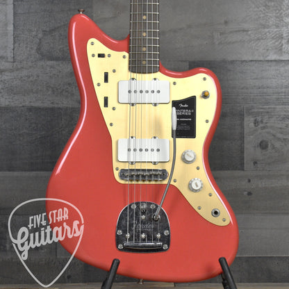 Fender Vintera II Road Worn '50s Jazzmaster Rosewood Fingerboard - Fiesta Red with Hard Shell Case
