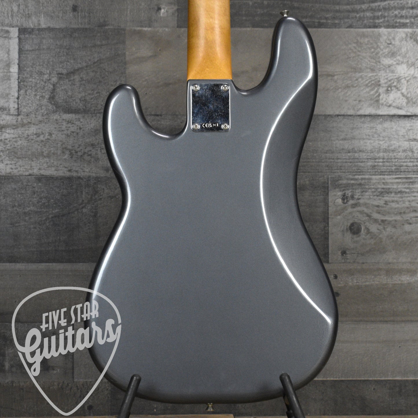 Fender Vintera II Road Worn '60s Precision Bass Rosewood Fingerboard - Charcoal Frost Metallic with Hardshell Case