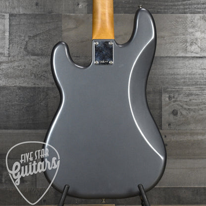 Fender Vintera II Road Worn '60s Precision Bass Rosewood Fingerboard - Charcoal Frost Metallic with Hardshell Case