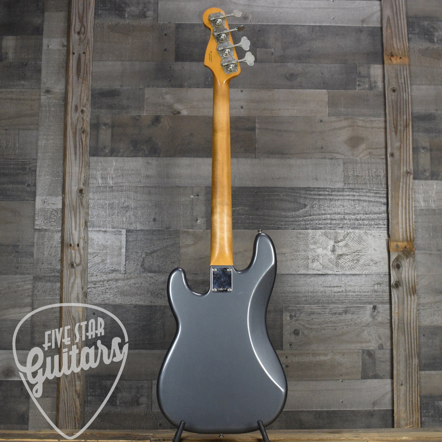 Fender Vintera II Road Worn '60s Precision Bass Rosewood Fingerboard - Charcoal Frost Metallic with Hardshell Case