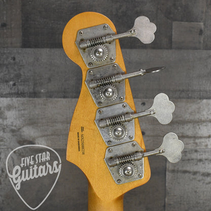 Fender Vintera II Road Worn '60s Precision Bass Rosewood Fingerboard - Charcoal Frost Metallic with Hardshell Case