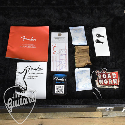 Fender Vintera II Road Worn '60s Precision Bass Rosewood Fingerboard - Charcoal Frost Metallic with Hardshell Case