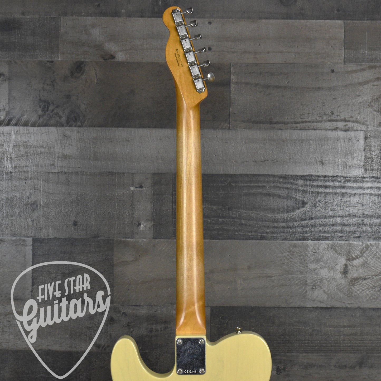 Fender Vintera II Road Worn '60s Telecaster, Maple Fingerboard - Blonde with Hardshell Case