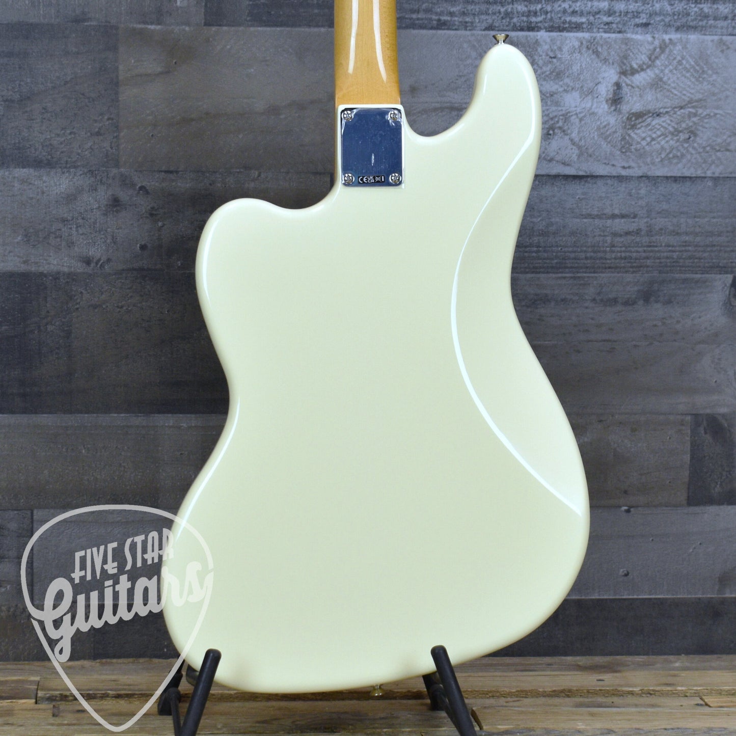 Fender Vintera  III Early 60s Bass VI - Olympic White with Gigbag