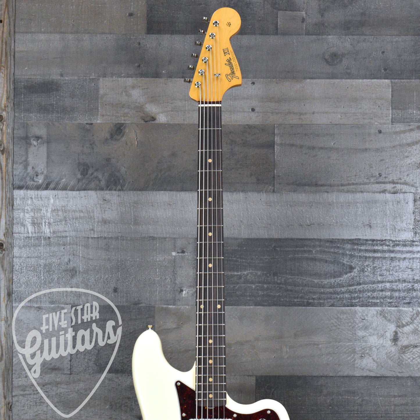 Fender Vintera  III Early 60s Bass VI - Olympic White with Gigbag