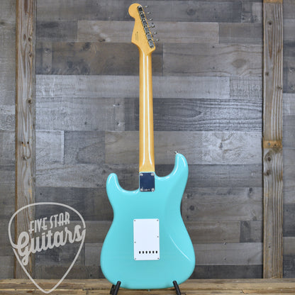 Fender Vintera  III Early 60s Stratocaster - Seafoam Green with Gigbag