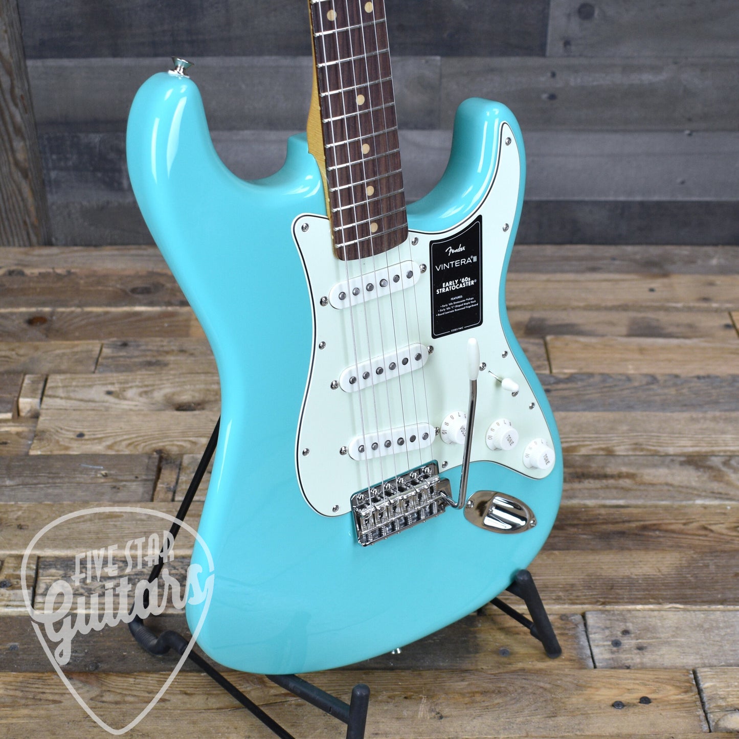 Fender Vintera  III Early 60s Stratocaster - Seafoam Green with Gigbag