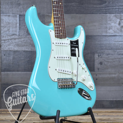 Fender Vintera  III Early 60s Stratocaster - Seafoam Green with Gigbag