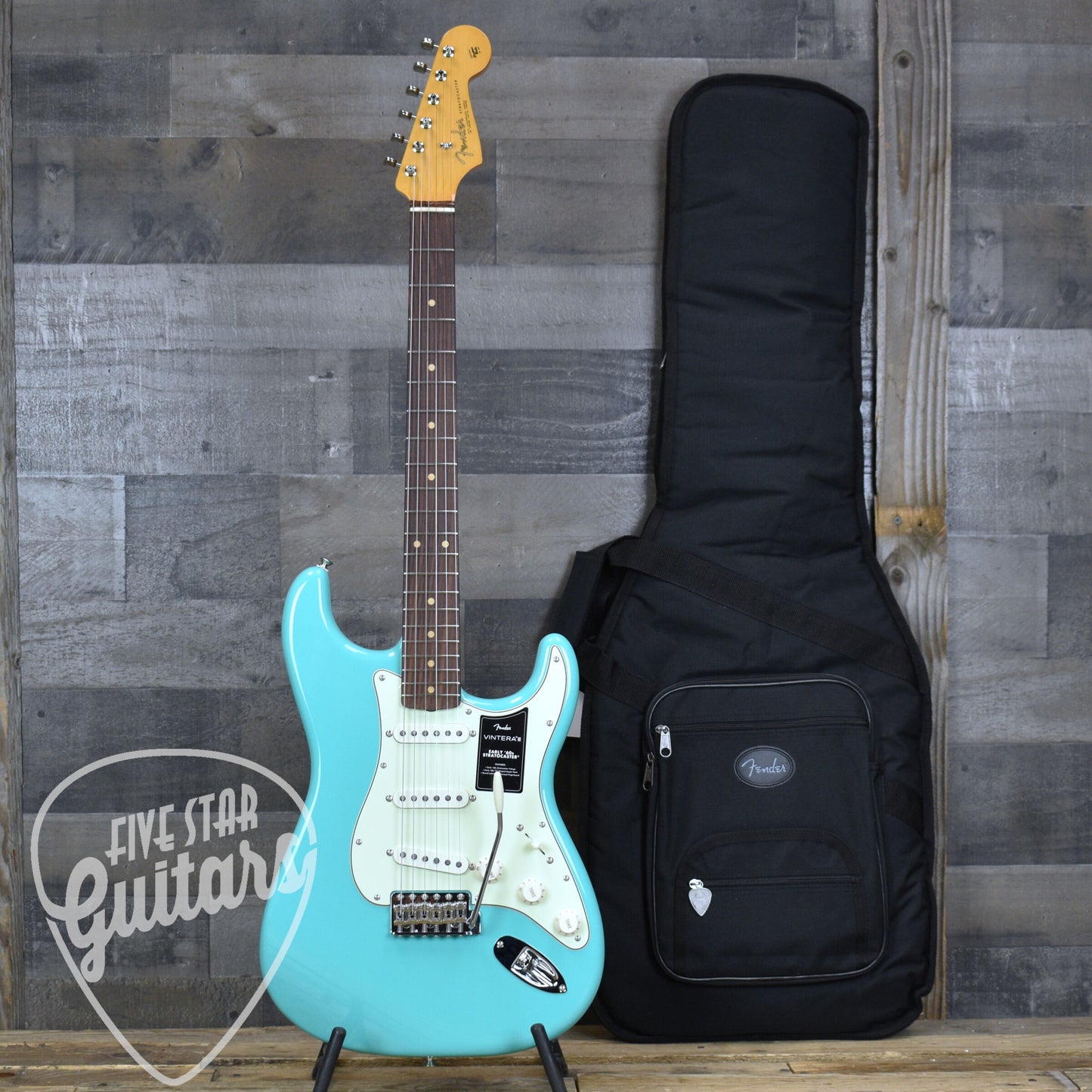 Fender Vintera  III Early 60s Stratocaster - Seafoam Green with Gigbag