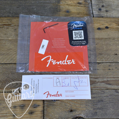 Fender Vintera  III Early 60s Stratocaster - Seafoam Green with Gigbag