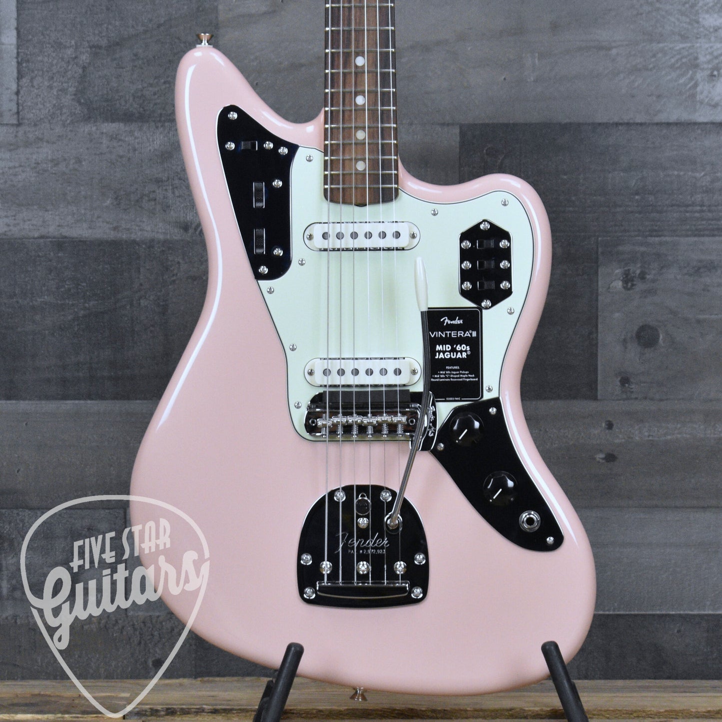 Fender Vintera  III Mid 60s Jaguar - Shell Pink with Gigbag