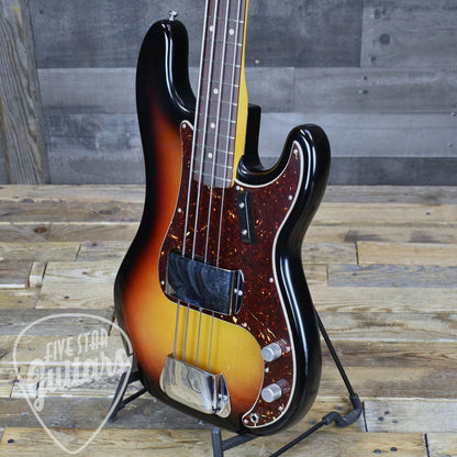 Fender James Jamerson 1962 Precision Bass - 3-Tone Sunburst with Hardshell Case