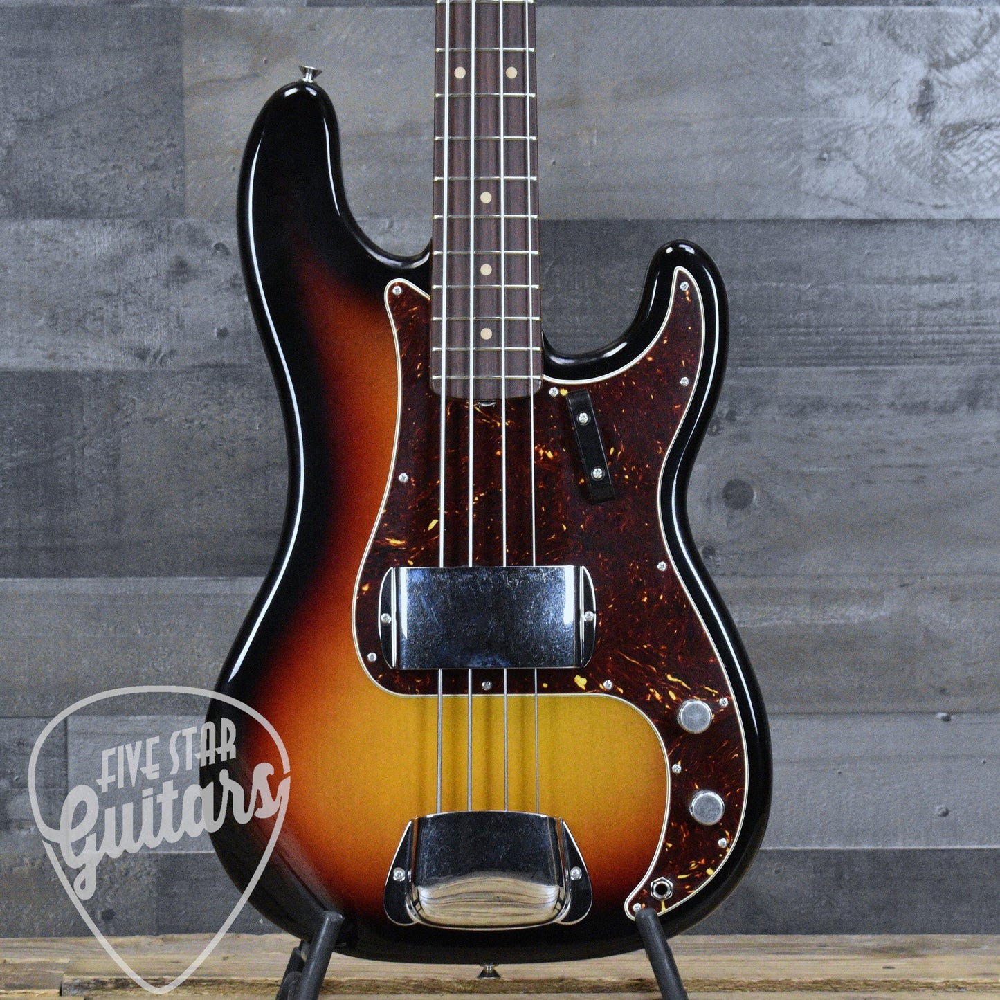 Fender James Jamerson 1962 Precision Bass - 3-Tone Sunburst with Hardshell Case