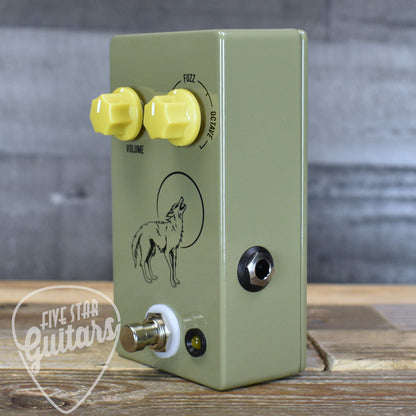 JHS Coyote Fuzz Pedal