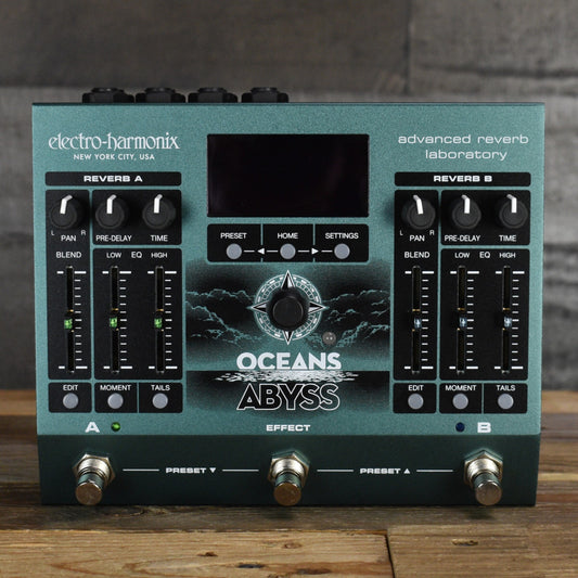 Electro-Harmonix Oceans Abyss Reverb Pedal