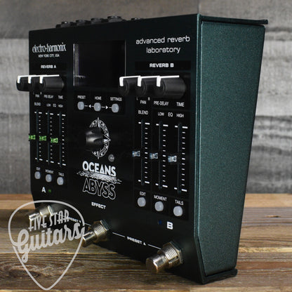Electro-Harmonix Oceans Abyss Reverb Pedal