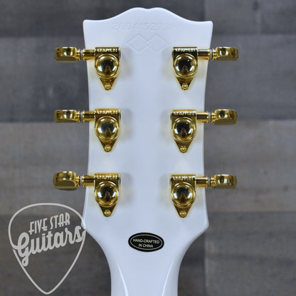 Epiphone Inspired by Gibson Custom Les Paul Custom - Alpine White with Hard Shell Case