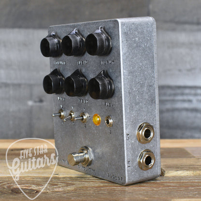 Fairfield Circuitry 20% More Slew Limiting Distortion